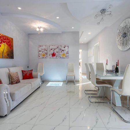 Apartment In Saranda Exterior foto
